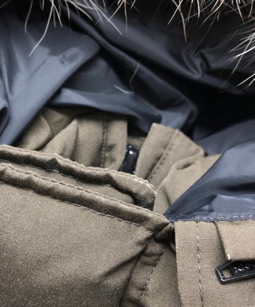 CANADA GOOSE（カナダグース）CANADA GOOSE (カナダグース) BELLEVILLE PARKA/NDW91952 グリーン サイズ:Mの古着・服飾アイテム
