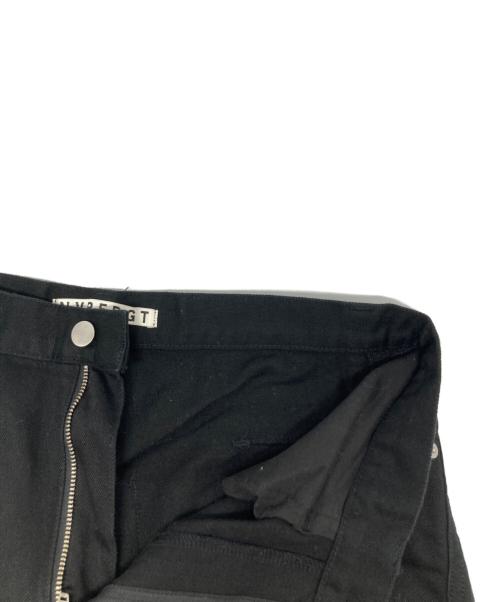 NVRFRGT（ネヴァーフォーゲット）NVRFRGT (ネヴァーフォーゲット) 3D Twisted jeans/EXB2NF231P07 ブラック サイズ:3の古着・服飾アイテム
