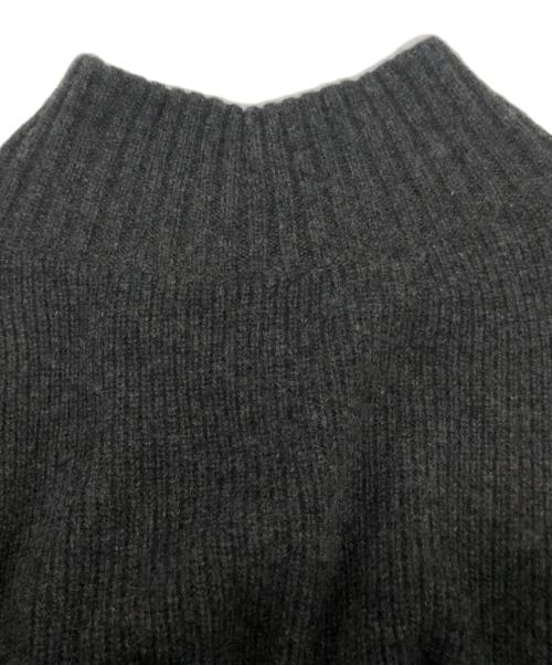 MUSE（ミューズ）MUSE (ミューズ) 23AW アゼVネックプルオーバー/23080500412030 グレー サイズ:₋の古着・服飾アイテム
