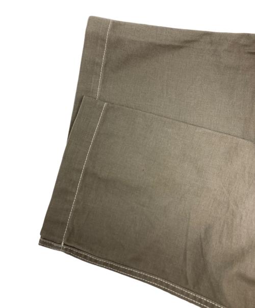 COMME des GARCONS HOMME PLUS（コムデギャルソンオムプリュス）COMME des GARCONS HOMME PLUS (コムデギャルソンオムプリュス) サイドベルトパンツ/PK-P063 グリーン サイズ:Sの古着・服飾アイテム