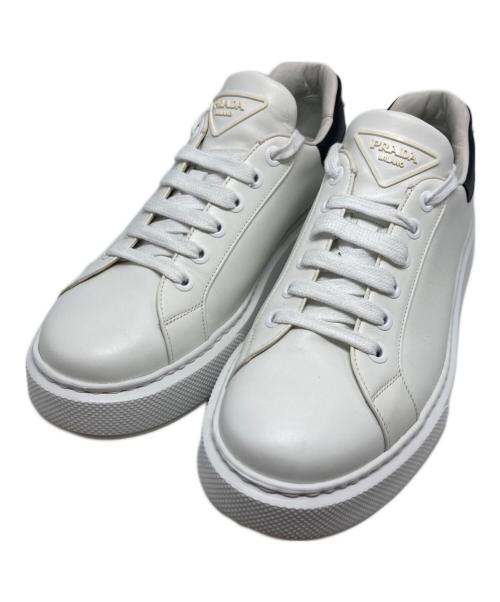 PRADA（プラダ）PRADA (プラダ) トライアングルロゴローカットスニーカー/4E3583 ホワイト サイズ:8の古着・服飾アイテム