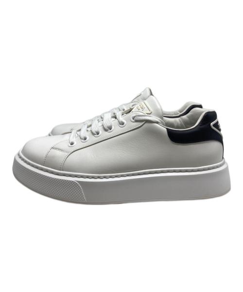 PRADA（プラダ）PRADA (プラダ) トライアングルロゴローカットスニーカー/4E3583 ホワイト サイズ:8の古着・服飾アイテム