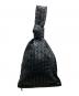BOTTEGA VENETA（ボッテガベネタ）の古着「イントレチャートツイストハンドバッグ」｜ブラック