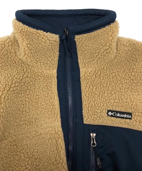 Columbia（コロンビア）Columbia (コロンビア) シカゴアべニューリバーシブルフリースジャケット/PM3437 ベージュ サイズ:Mの古着・服飾アイテム