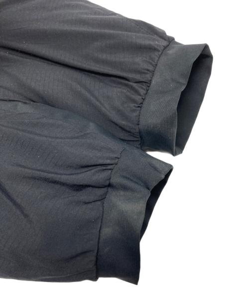 ARC'TERYX（アークテリクス）ARC'TERYX (アークテリクス) ATOM AR HOODY/14648-117557 ブラック サイズ:Mの古着・服飾アイテム