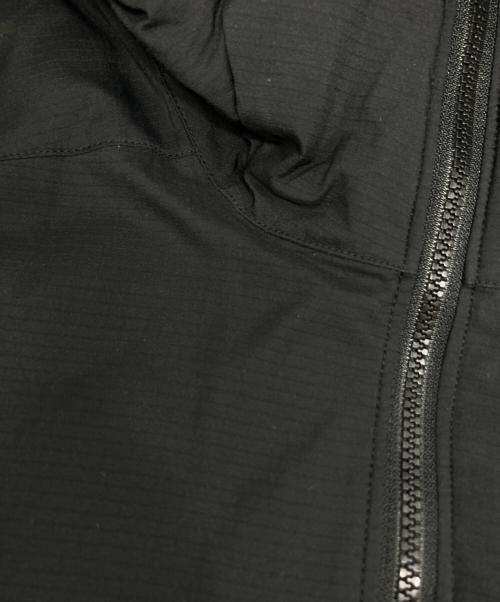 ARC'TERYX（アークテリクス）ARC'TERYX (アークテリクス) ATOM AR HOODY/14648-117557 ブラック サイズ:Mの古着・服飾アイテム