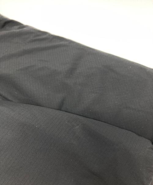 ARC'TERYX（アークテリクス）ARC'TERYX (アークテリクス) ATOM AR HOODY/14648-117557 ブラック サイズ:Mの古着・服飾アイテム