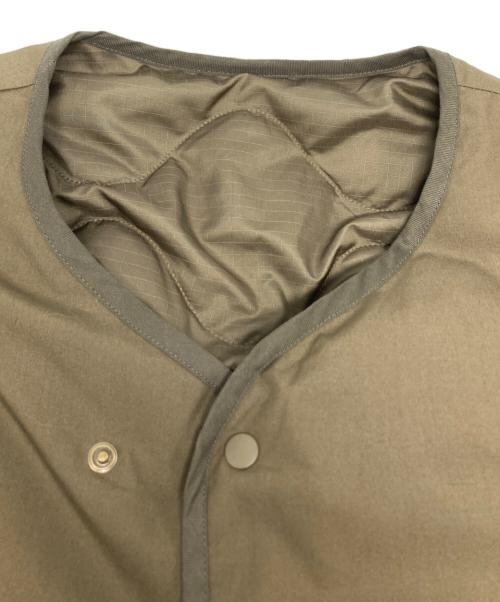 nanamica（ナナミカ）nanamica (ナナミカ) リバーシブルダウンカーディガン/S25FA054 ブラウン サイズ:Sの古着・服飾アイテム