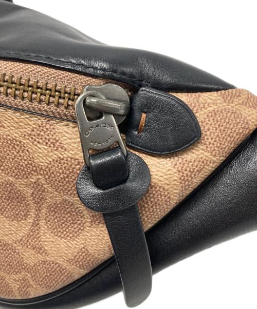 COACH（コーチ）COACH (コーチ) リビングトンベルトバッグ/40345 ブラウン サイズ:₋の古着・服飾アイテム