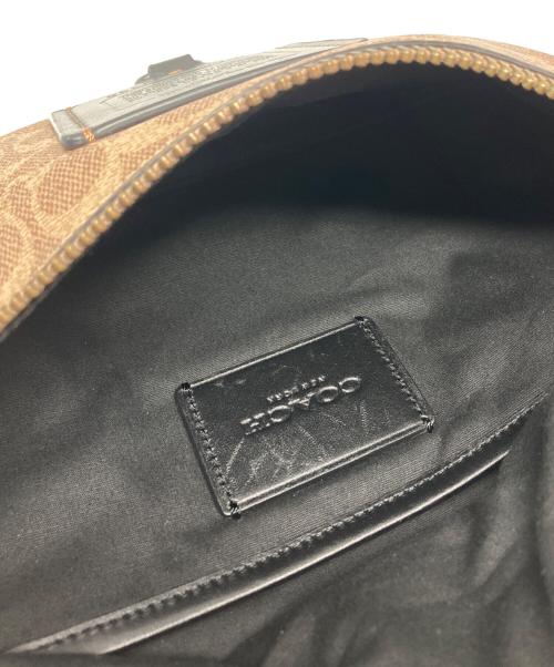COACH（コーチ）COACH (コーチ) リビングトンベルトバッグ/40345 ブラウン サイズ:₋の古着・服飾アイテム