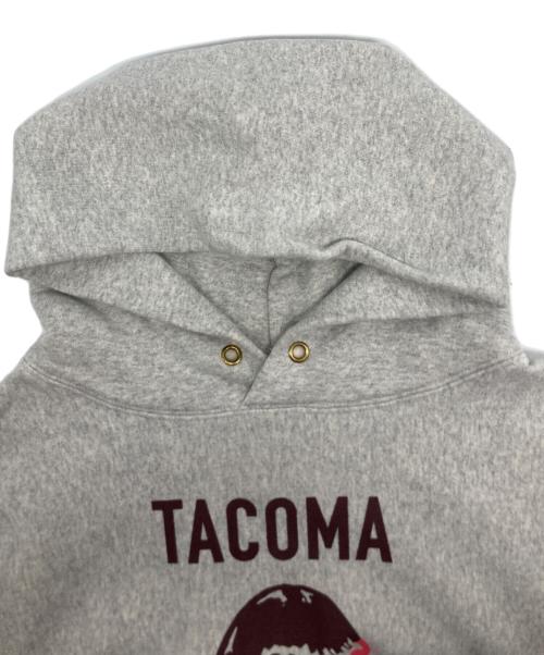 TACOMA FUJI RECORDS（タコマ フジ レコード）TACOMA FUJI RECORDS (タコマ フジ レコード) プリントプルオーバーパーカー グレー サイズ:Lの古着・服飾アイテム