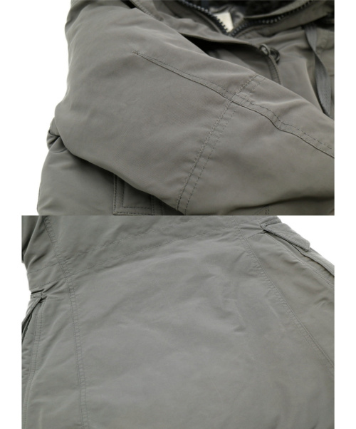 MONCLER（モンクレール）MONCLER (モンクレール) ダウンジャケット グレー サイズ:1表記(Sサイズ相当) GAMBIEの古着・服飾アイテム