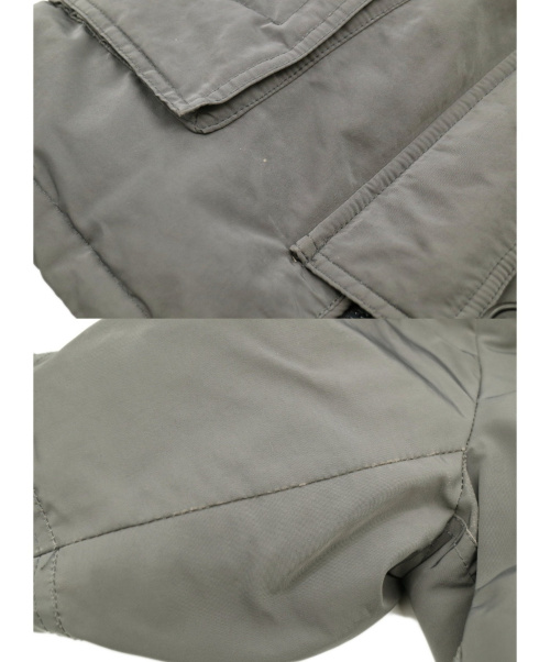 MONCLER（モンクレール）MONCLER (モンクレール) ダウンジャケット グレー サイズ:1表記(Sサイズ相当) GAMBIEの古着・服飾アイテム