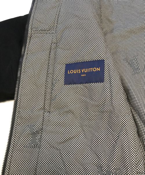 LOUIS VUITTON（ルイ ヴィトン）LOUIS VUITTON (ルイ ヴィトン) エンブロイダリーLVパデッドモールスキンパーカ ブラック サイズ:48の古着・服飾アイテム