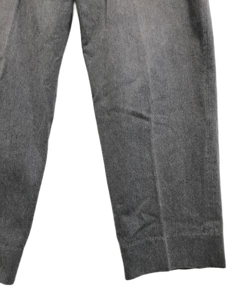 THE Sakaki（ザ サカキ）the sakaki (ザ サカキ) ワイドテーパードパンツ グレー サイズ:Sの古着・服飾アイテム