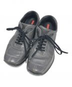 PRADAプラダ）の古着「ローカットスニーカー」｜グレー