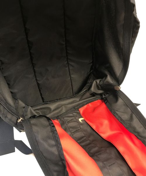 NIKE ACG（ナイキエーシージー）NIKE ACG (ナイキエージーシー) リュック レッド×ブラックの古着・服飾アイテム