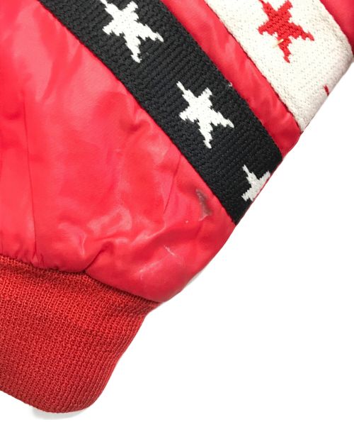 Champion（チャンピオン）Champion (チャンピオン) 中綿ジャケット レッド サイズ:Mの古着・服飾アイテム