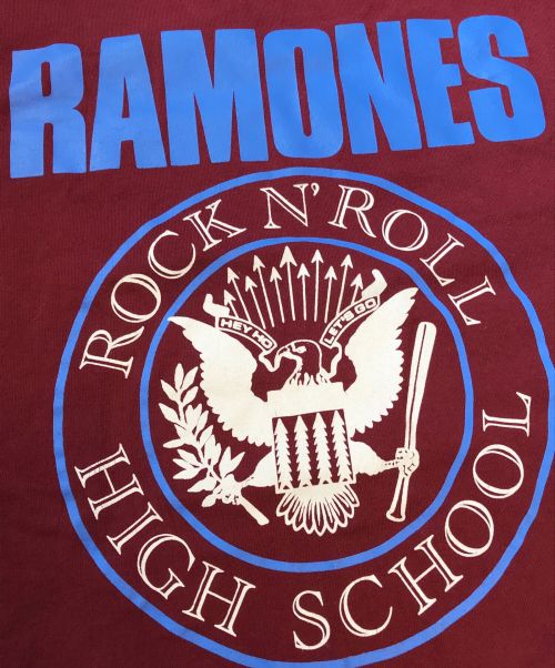 バンドTシャツ（バンドTシャツ）バンドTシャツ (バンドTシャツ) 90's ramones(ラモーンズ) バンドTシャツ レッド サイズ:XLの古着・服飾アイテム