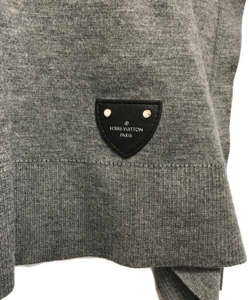 LOUIS VUITTON（ルイ ヴィトン）LOUIS VUITTON (ルイ ヴィトン) カシミヤ ハーフジップ フーディッド ポンチョ グレー サイズ:Ｍの古着・服飾アイテム
