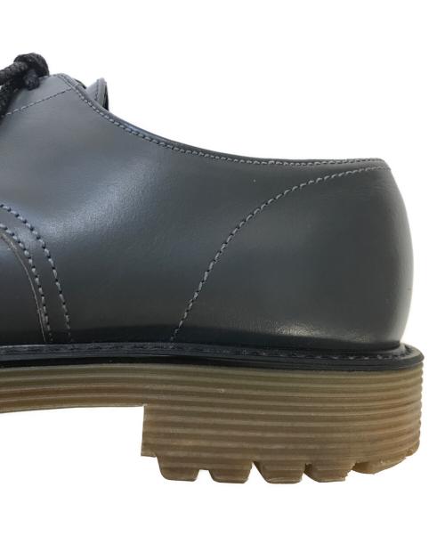 COMME des GARCONS HOMME（コムデギャルソン オム）COMME des GARCONS HOMME (コムデギャルソン オム) プレーントゥーシューズ グレー サイズ:25.5cmの古着・服飾アイテム