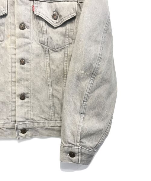 LEVI'S（リーバイス）LEVI'S (リーバイス) 先染めデニムジャケット グレー サイズ:38の古着・服飾アイテム