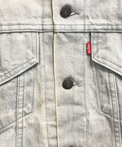 LEVI'S（リーバイス）LEVI'S (リーバイス) 先染めデニムジャケット グレー サイズ:38の古着・服飾アイテム