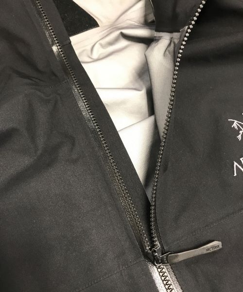 ARC'TERYX（アークテリクス）ARC'TERYX (アークテリクス) BETA AR JACKETジャケット ブラック サイズ:XXLの古着・服飾アイテム