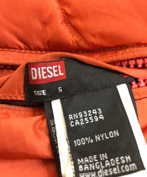 DIESEL（ディーゼル）DIESEL (ディーゼル) リバーシブルダウンジャケット オレンジ サイズ:Sの古着・服飾アイテム