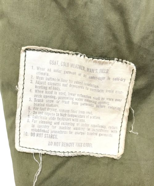 VINTAGE MILITARY（ヴィンテージ ミリタリー）VINTAGE MILITARY (ヴィンテージ ミリタリー) US ARMY Ｍ-65 フィールドジャケット カーキ サイズ:M-Lの古着・服飾アイテム