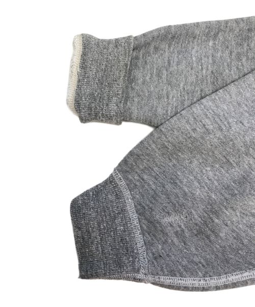 RUSSELL ATHLETIC（ラッセルアスレチック）RUSSELL ATHLETIC (ラッセルアスレチック) 前Vスウェット グレー サイズ:表記なしの古着・服飾アイテム