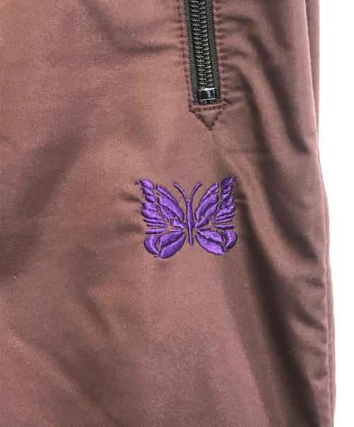 Needles（ニードルズ）Needles (ニードルズ) トラックパンツ ブラウン サイズ:XSの古着・服飾アイテム