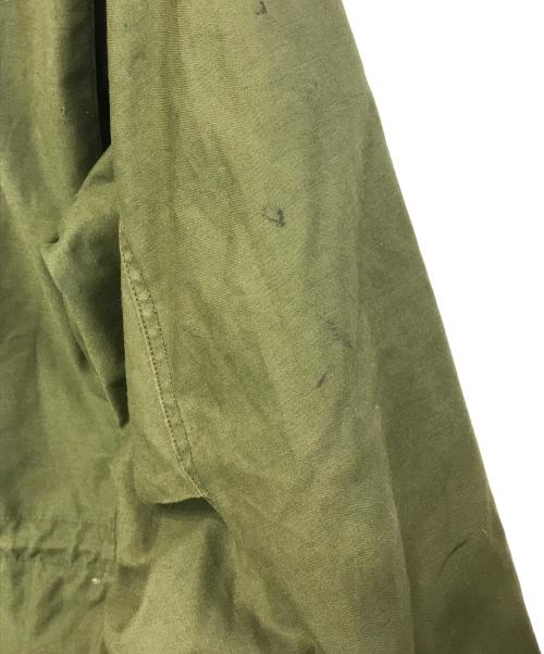 VINTAGE MILITARY（ヴィンテージ ミリタリー）VINTAGE MILITARY (ヴィンテージ ミリタリー) US ARMY M-65 フィールドジャケット カーキ サイズ:MEDIUM-SHORTの古着・服飾アイテム