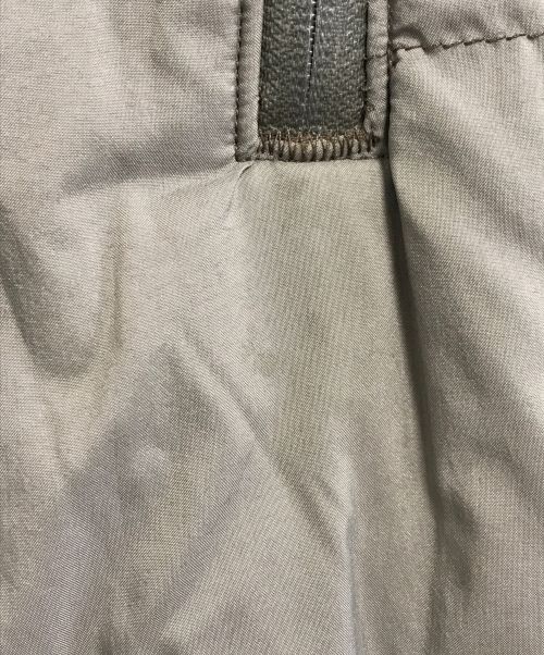 VINTAGE MILITARY（ヴィンテージ ミリタリー）VINTAGE MILITARY (ヴィンテージ ミリタリー) US ARMY PCU GENⅢ LEVEL7 プリマロフトベスト グレー サイズ:X-LARGEの古着・服飾アイテム