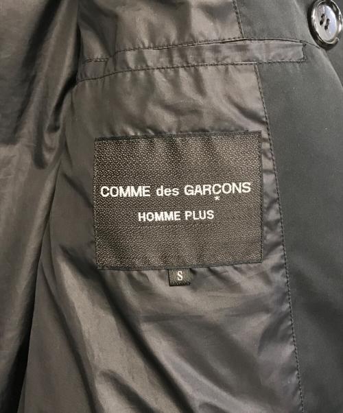 COMME des GARCONS HOMME PLUS（コムデギャルソンオムプリュス）COMME des GARCONS HOMME PLUS (コムデギャルソンオムプリュス) ダウンジャケット ブラック サイズ:Sの古着・服飾アイテム