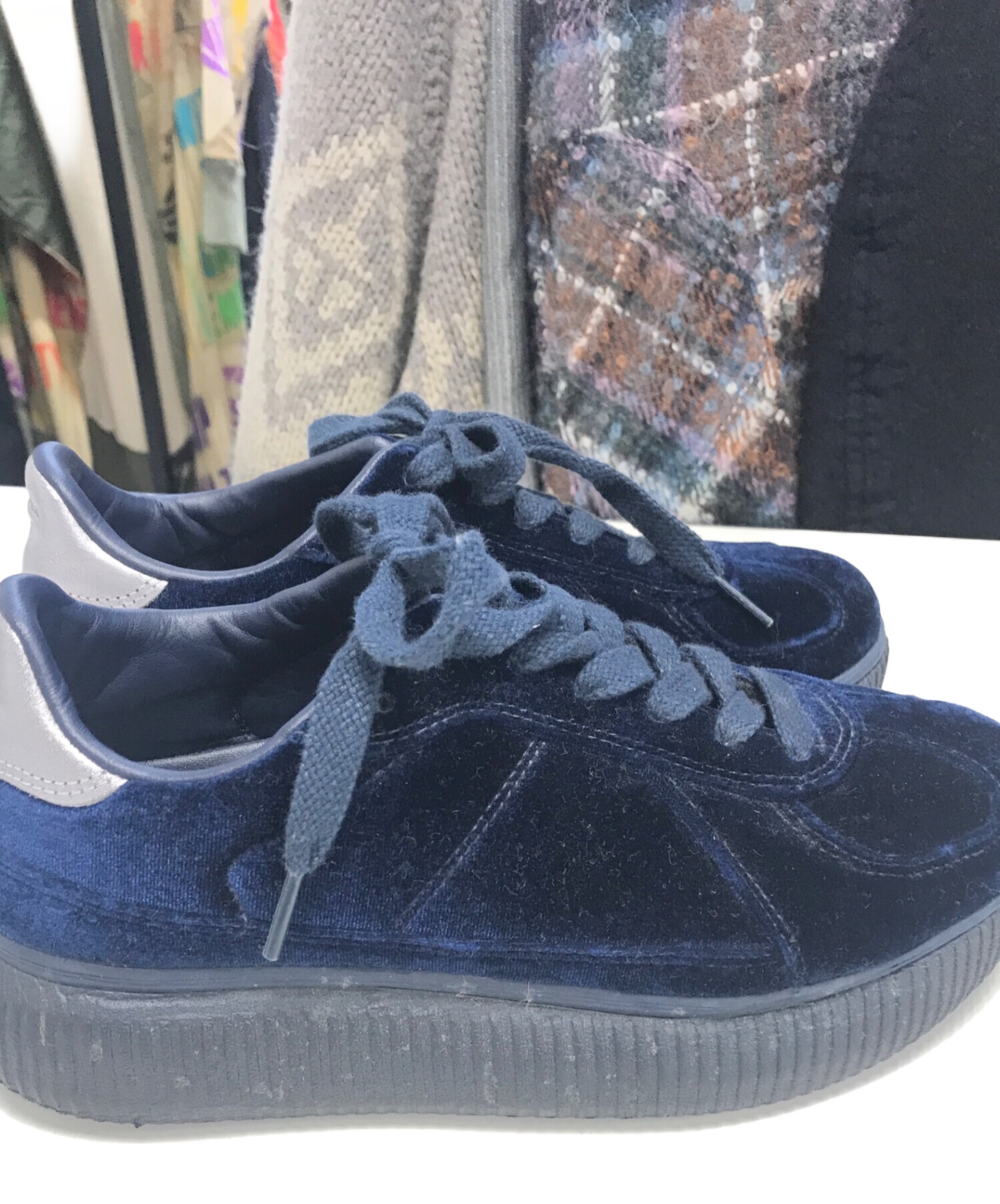 Onitsuka Tiger (オニツカタイガー) ローカットスニーカー ネイビー