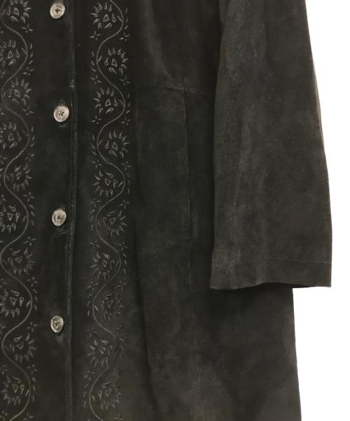 Pamela McCoy（パメラマッコイ）Pamela McCoy (パメラマッコイ) 刺繍レザーロングコート ブラック サイズ:不明の古着・服飾アイテム