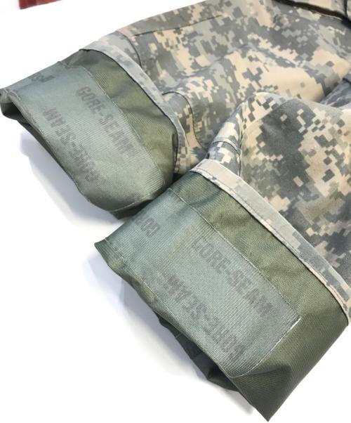 VINTAGE MILITARY（ヴィンテージ ミリタリー）VINTAGE MILITARY (ヴィンテージ ミリタリー) US ARMY ECWCS UNIVERSAL CAMO GORE-TEXRPARKA サイズ:SMALL-REGULARの古着・服飾アイテム