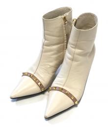 VALENTINO GARAVANI（ヴァレンティノ・ガラヴァーニ）の古着「Rockstud leather boots」｜アイボリー