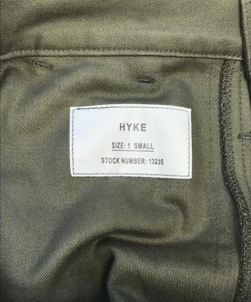 HYKE（ハイク）HYKE (ハイク) BACK SATIN BAKER PANTS カーキ サイズ:1 未使用品の古着・服飾アイテム