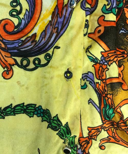 VERSUS VERSACE（ヴェルサス ヴェルサーチェ）VERSUS VERSACE (ヴェルサス ヴェルサーチェ) 総柄シャツ ベージュ サイズ:40の古着・服飾アイテム