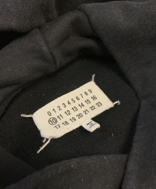 Maison Margiela（メゾンマルジェラ）Maison Margiela (メゾンマルジェラ) カメオプリントプルオーバーパーカー ブラック サイズ:46の古着・服飾アイテム