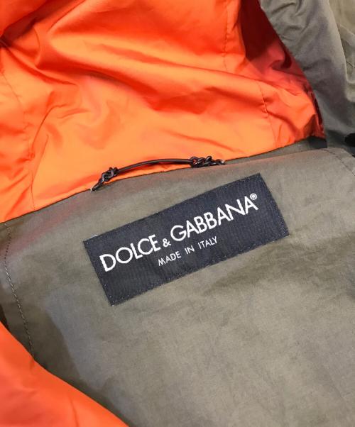 DOLCE & GABBANA（ドルチェ＆ガッバーナ）DOLCE & GABBANA (ドルチェ＆ガッバーナ) マウンテンパーカー カーキ サイズ:46の古着・服飾アイテム