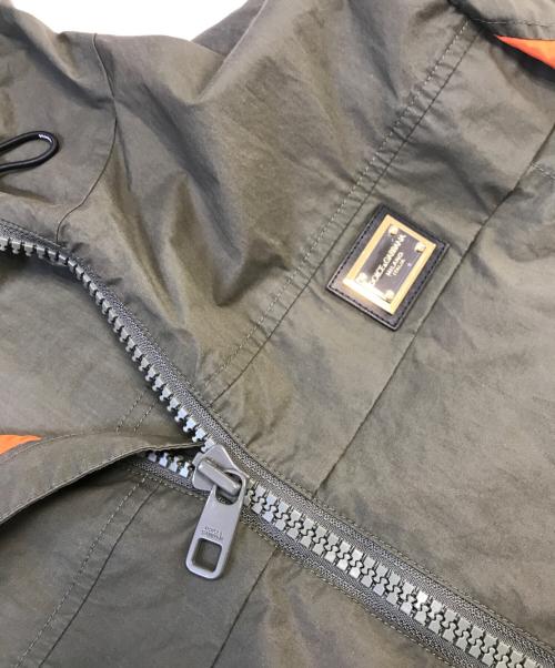 DOLCE & GABBANA（ドルチェ＆ガッバーナ）DOLCE & GABBANA (ドルチェ＆ガッバーナ) マウンテンパーカー カーキ サイズ:46の古着・服飾アイテム