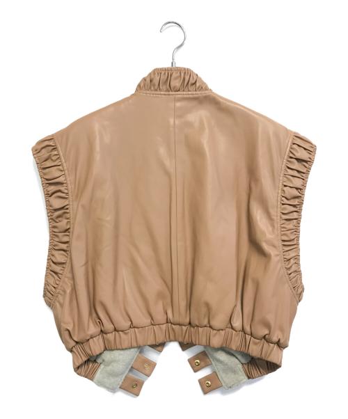 FUMIE=TANAKA（フミエタナカ）FUMIE=TANAKA (フミエタナカ) Fレザーギャザーベスト ベージュ サイズ:1の古着・服飾アイテム