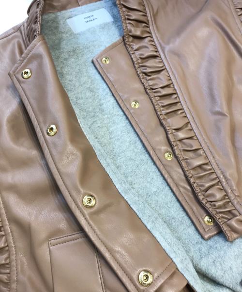 FUMIE=TANAKA（フミエタナカ）FUMIE=TANAKA (フミエタナカ) Fレザーギャザーベスト ベージュ サイズ:1の古着・服飾アイテム