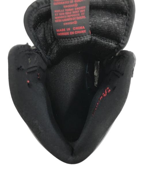 NIKE（ナイキ）NIKE (ナイキ) スニーカー レッド サイズ:US9.5/UK8.5/EUR43/cm27.5/BR41/CN275(2.5)の古着・服飾アイテム