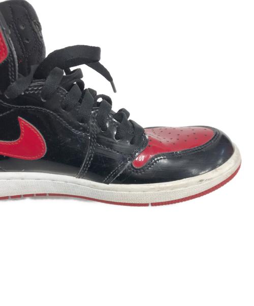 NIKE（ナイキ）NIKE (ナイキ) スニーカー レッド サイズ:US9.5/UK8.5/EUR43/cm27.5/BR41/CN275(2.5)の古着・服飾アイテム