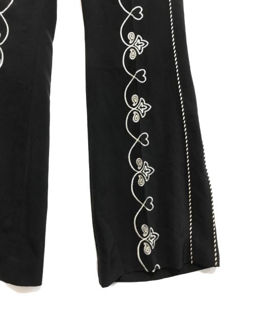el conductorh（コンダクター）el conductorh (コンダクター) HEART EMBROIDERED WESTERN TROUSERS ブラック サイズ:2の古着・服飾アイテム