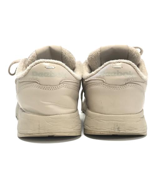 Maison Margiela（メゾンマルジェラ）Maison Margiela (メゾンマルジェラ) REEBOK (リーボック) CLASSIC LEATHER TABI ベージュ サイズ:USA6/UK5/EUR37.5の古着・服飾アイテム